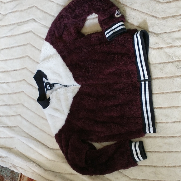 Nike bomber jacket - Picture 1 of 9